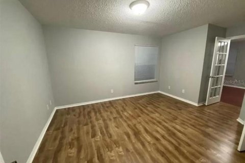 Condo in Orlando, Florida, 2 bedrooms  № 2212744 - photo 10