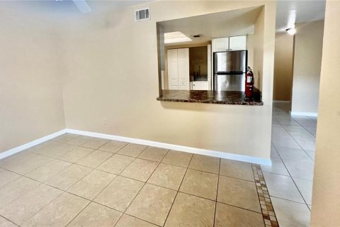 Condominio en alquiler en Orlando, Florida, 2 dormitorios, 84.08 m2 № 1885425 - foto 6