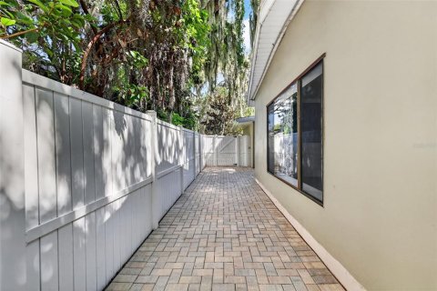 Villa ou maison à vendre à Belle Isle, Floride: 3 chambres, 144.09 m2 № 2298126 - photo 29