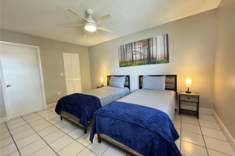 Copropriété à louer à Bradenton, Floride: 2 chambres, 84.73 m2 № 1760311 - photo 18