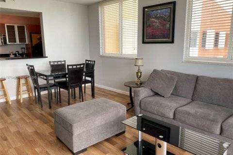 Снять в аренду кондоминиум в Авентура, Флорида 1 спальня, 71.07м2, № 2045971 - фото 4