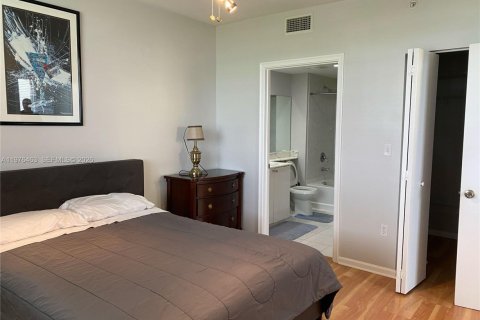 Снять в аренду кондоминиум в Авентура, Флорида 1 спальня, 71.07м2, № 2045971 - фото 8