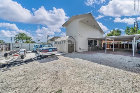 Купить виллу или дом в Майами, Флорида 4 спальни, 218.51м2, № 2085381 - фото 11
