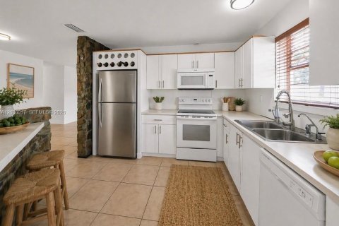 Купить виллу или дом в Майами, Флорида 4 спальни, 218.51м2, № 2085381 - фото 5