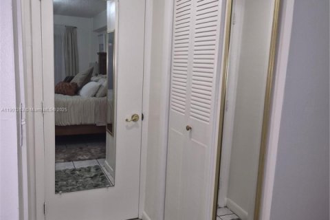 Copropriété à louer à Sunny Isles Beach, Floride: 1 chambre, 62.8 m2 № 1952361 - photo 23