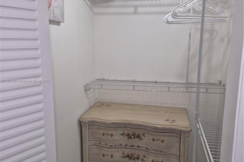 Copropriété à louer à Sunny Isles Beach, Floride: 1 chambre, 62.8 m2 № 1952361 - photo 24