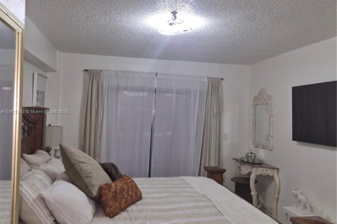 Copropriété à louer à Sunny Isles Beach, Floride: 1 chambre, 62.8 m2 № 1952361 - photo 18
