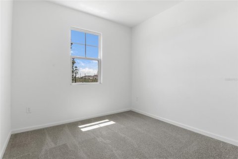 House in Winter Haven, Florida 4 bedrooms, 178.28 sq.m. № 1898943 - photo 8