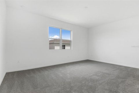 House in Winter Haven, Florida 4 bedrooms, 178.28 sq.m. № 1898943 - photo 9