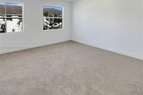 Touwnhouse à louer à Pembroke Pines, Floride: 4 chambres № 2002719 - photo 9