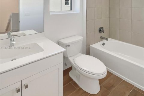 Touwnhouse à louer à Pembroke Pines, Floride: 4 chambres № 2002719 - photo 12