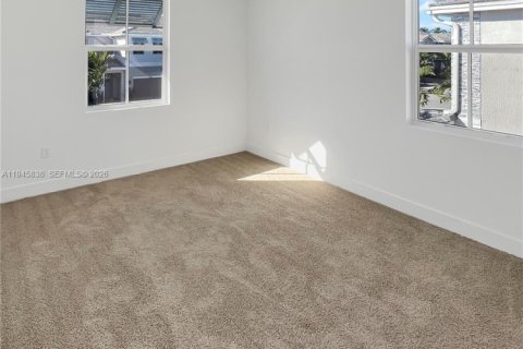 Touwnhouse à louer à Pembroke Pines, Floride: 4 chambres № 2002719 - photo 10