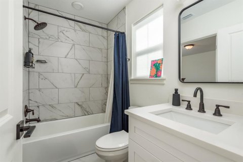 Adosado en venta en Tampa, Florida, 3 dormitorios, 139.35 m2 № 1822902 - foto 27