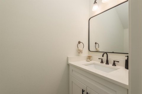 Adosado en venta en Tampa, Florida, 3 dormitorios, 139.35 m2 № 1822902 - foto 12