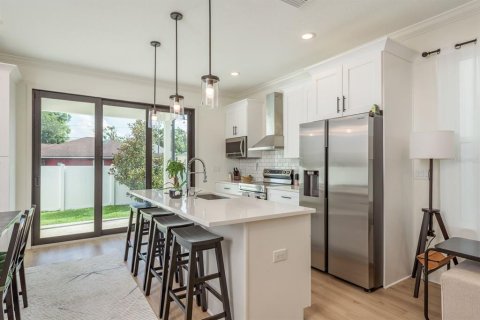 Adosado en venta en Tampa, Florida, 3 dormitorios, 139.35 m2 № 1822902 - foto 16