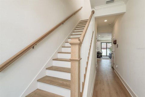 Adosado en venta en Tampa, Florida, 3 dormitorios, 139.35 m2 № 1822902 - foto 8