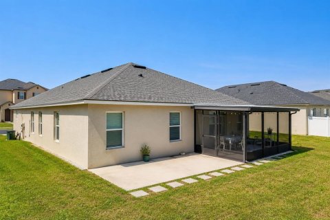 House in Winter Haven, Florida 4 bedrooms, 169.83 sq.m. № 2200358 - photo 13