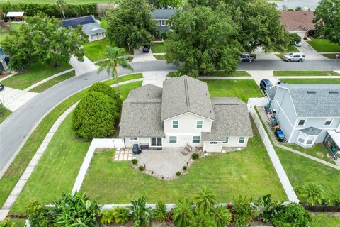House in Orlando, Florida 4 bedrooms, 205.31 sq.m. № 1782911 - photo 28