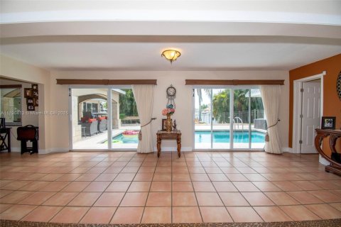 Купить виллу или дом в Кейп-Корал, Флорида 5 спален, № 1959383 - фото 26