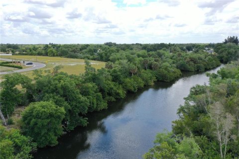 Casa en venta en Punta Gorda, Florida, 3 dormitorios, 155.33 m2 № 2227085 - foto 22