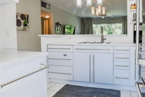 Condominio en venta en Lauderhill, Florida, 2 dormitorios, 80.82 m2 № 1850523 - foto 7