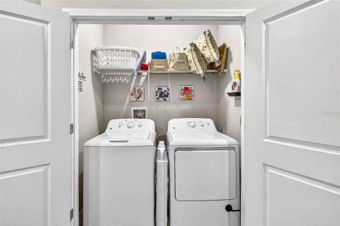 Adosado en venta en Wesley Chapel, Florida, 3 dormitorios, 148.36 m2 № 1901992 - foto 20