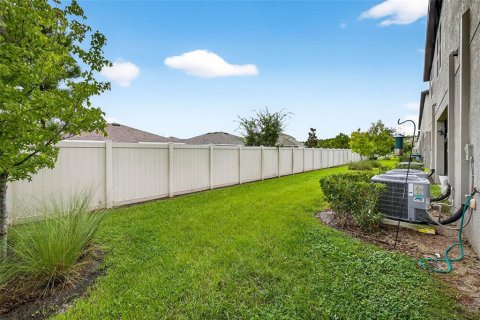 Adosado en venta en Wesley Chapel, Florida, 3 dormitorios, 148.36 m2 № 1901992 - foto 2