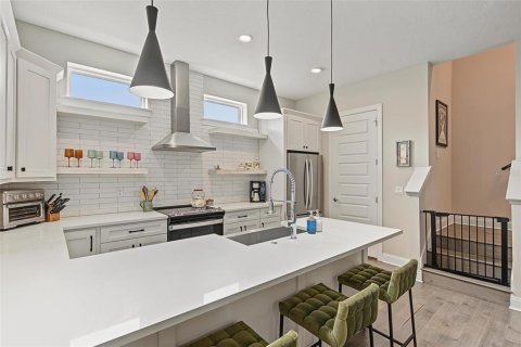Townhouse in Tampa, Florida 3 bedrooms, 204.76 sq.m. № 2396385 - photo 19