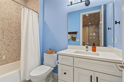 Townhouse in Tampa, Florida 3 bedrooms, 204.76 sq.m. № 2396385 - photo 29