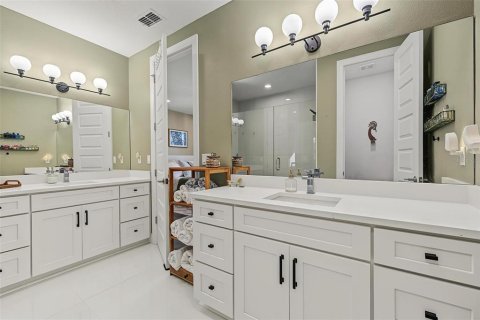 Townhouse in Tampa, Florida 3 bedrooms, 204.76 sq.m. № 2396385 - photo 24