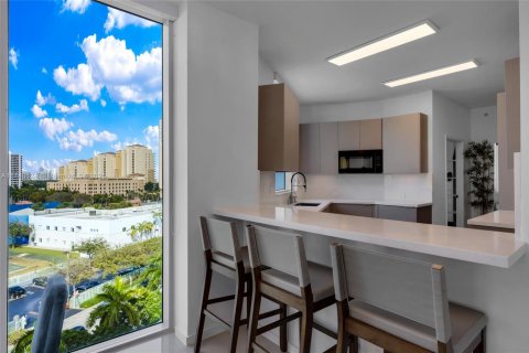Condo in Aventura, Florida, 3 bedrooms  № 1875327 - photo 14