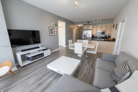 Condo in Miami, Florida, 2 bedrooms № 2353618