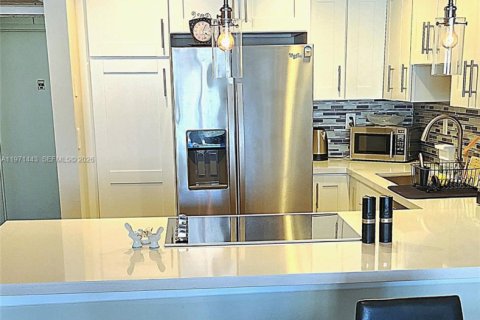 Купить кондоминиум в Халландейл-Бич, Флорида 1 спальня, 85.01м2, № 2032269 - фото 9