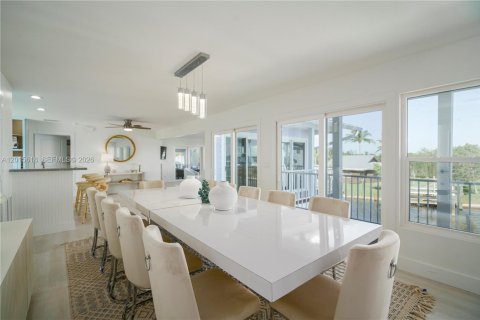 Villa ou maison à louer à St. Lucie, Floride: 6 chambres, 333.52 m2 № 2180716 - photo 13