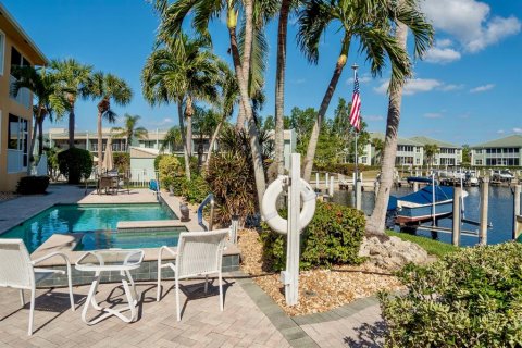 Condominio en venta en Punta Gorda, Florida, 2 dormitorios, 135.64 m2 № 1721591 - foto 2