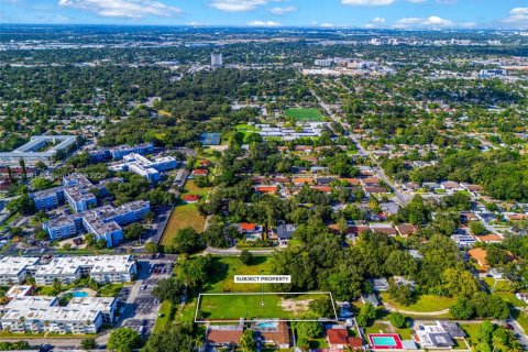 Land in North Miami, Florida № 2015154 - photo 7