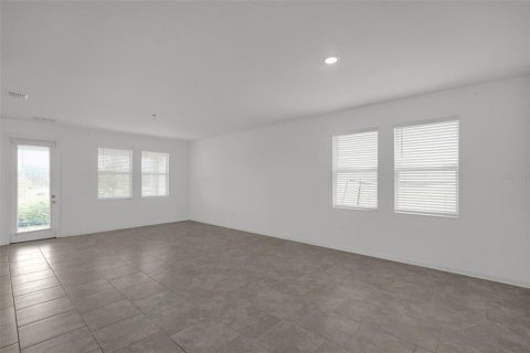 Villa ou maison à vendre à Davenport, Floride: 4 chambres, 192.87 m2 № 2409959 - photo 14