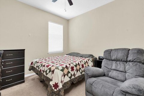 House in New Port Richey, Florida 4 bedrooms, 182.83 sq.m. № 1909462 - photo 26