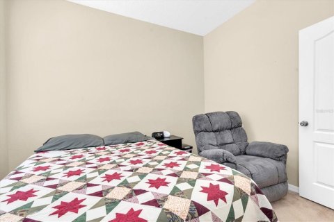 House in New Port Richey, Florida 4 bedrooms, 182.83 sq.m. № 1909462 - photo 27