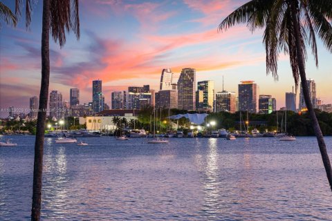 Terrain à vendre à Miami, Floride № 1963441 - photo 4