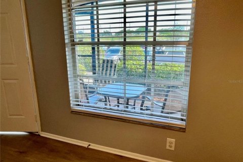 Condominio en venta en Palm Harbor, Florida, 1 dormitorio, 52.95 m2 № 1620376 - foto 15