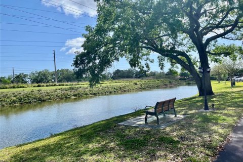 Condominio en venta en Palm Harbor, Florida, 1 dormitorio, 52.95 m2 № 1620376 - foto 5