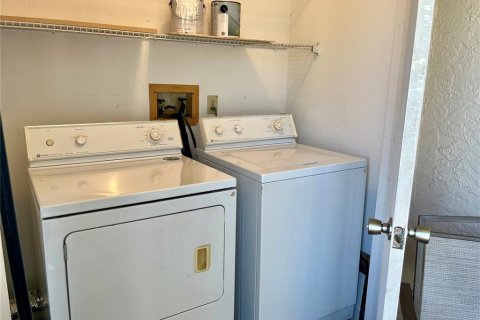Condominio en venta en Palm Harbor, Florida, 1 dormitorio, 52.95 m2 № 1620376 - foto 25