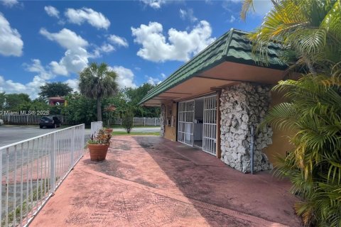 Copropriété à vendre à Miami Gardens, Floride: 41.81 m2 № 2035049 - photo 13