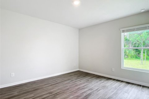 Villa ou maison à vendre à Port Charlotte, Floride: 4 chambres, 150.22 m2 № 1888619 - photo 8