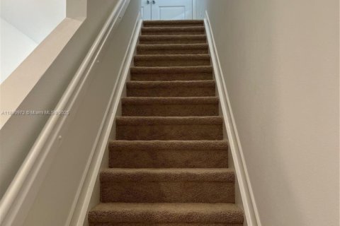 Townhouse in Florida City, Florida 3 bedrooms № 1944100 - photo 7