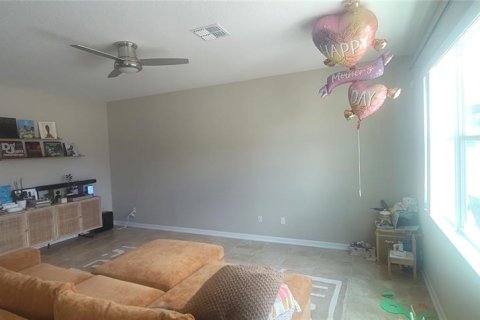 House in Orlando, Florida 3 bedrooms, 226.31 sq.m. № 1687802 - photo 18
