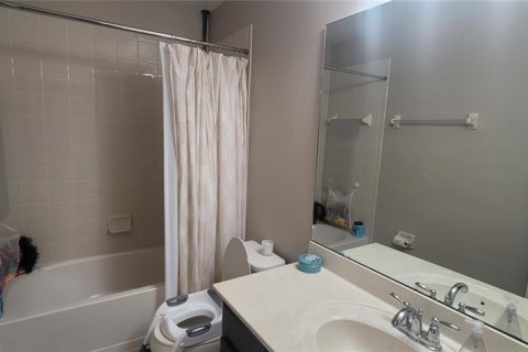 House in Orlando, Florida 3 bedrooms, 226.31 sq.m. № 1687802 - photo 8