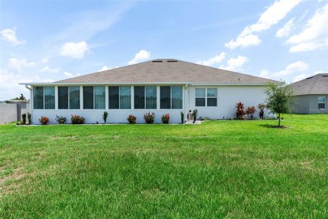 Casa en venta en Winter Haven, Florida, 4 dormitorios, 336.21 m2 № 1546239 - foto 3