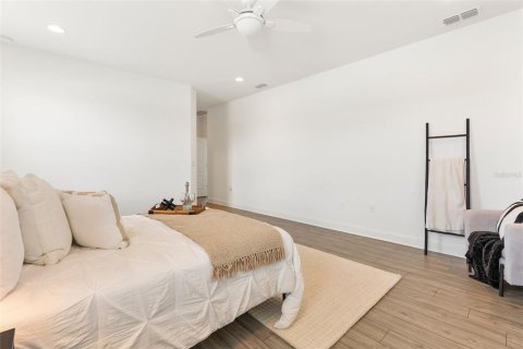 Casa en venta en Winter Haven, Florida, 4 dormitorios, 336.21 m2 № 1546239 - foto 23